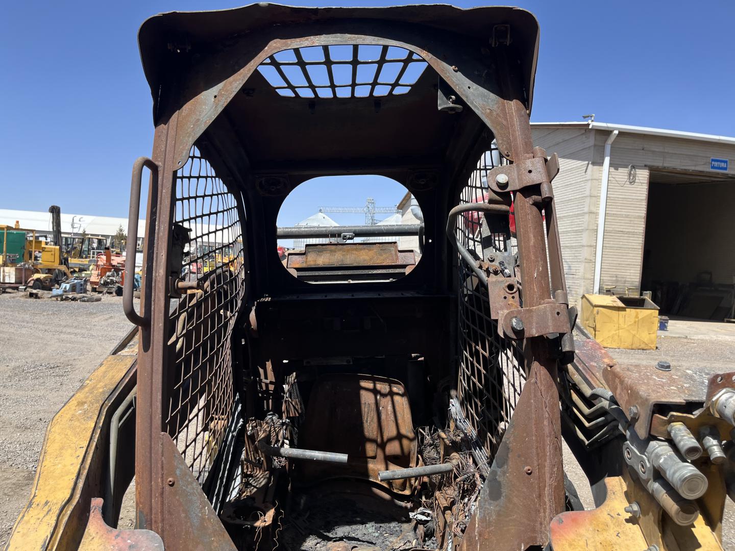 ./imagenes/INVOICE/2019/18065/MINICARGADOR CATERPILLAR 272C (15).JPG